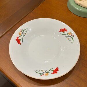floral  patterned design Round decorative plate